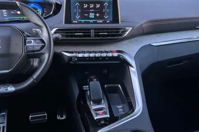 Peugeot 3008 (2020) thumbnail 22