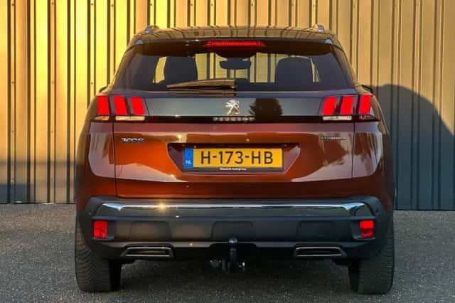 Peugeot 3008 (2020) thumbnail 5