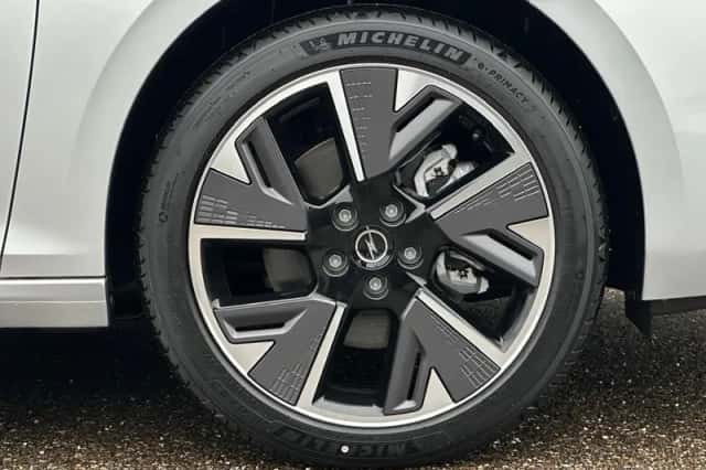 Opel Astra (2025) thumbnail 11
