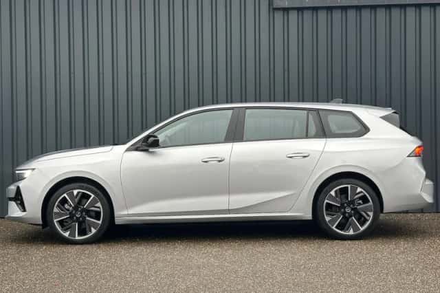 Opel Astra (2025) thumbnail 3
