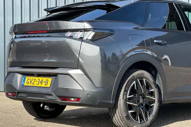 Peugeot 3008 (2024) thumbnail 13