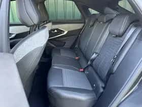 Peugeot 3008 (2024) thumbnail 17