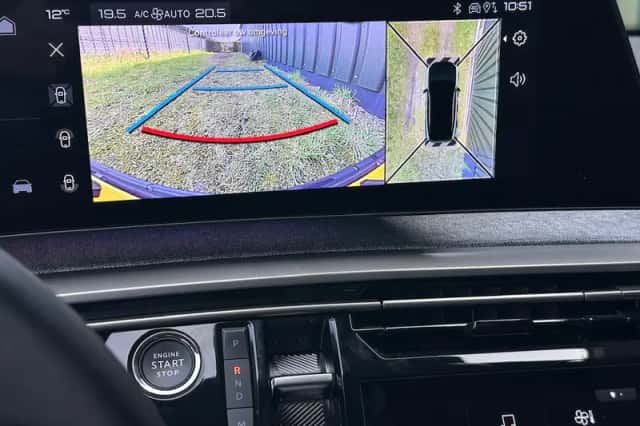 Peugeot 3008 (2024) thumbnail 25