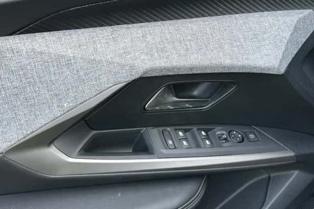 Peugeot 3008 (2024) thumbnail 26