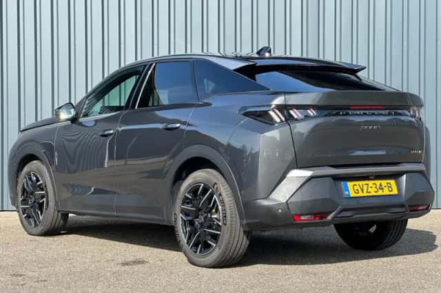 Peugeot 3008 (2024) thumbnail 4