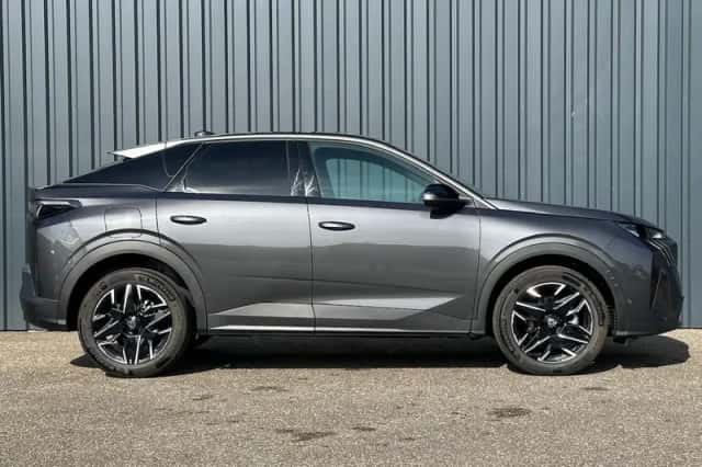 Peugeot 3008 (2024) thumbnail 6