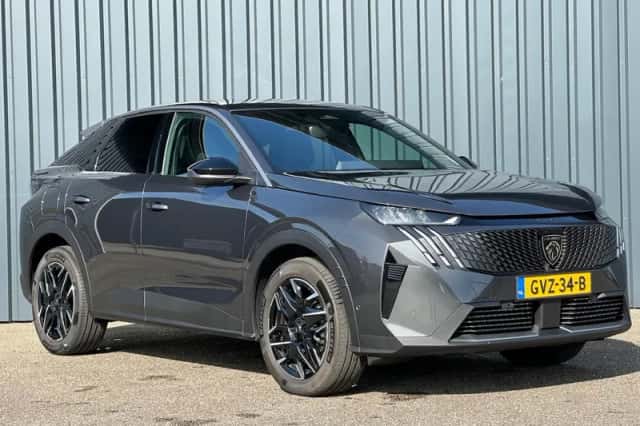 Peugeot 3008 (2024) thumbnail 7