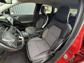 Renault Captur (2020) thumbnail 29