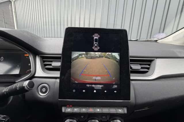 Renault Captur (2020) thumbnail 30