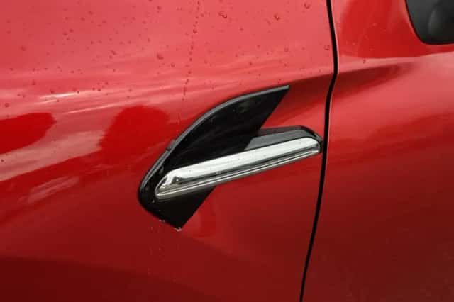 Renault Captur (2020) thumbnail 10
