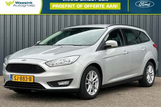 Ford Focus (2018) thumbnail 1
