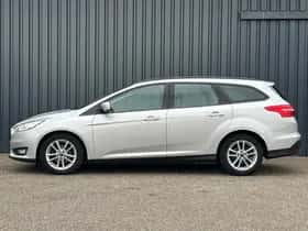 Ford Focus (2018) thumbnail 2