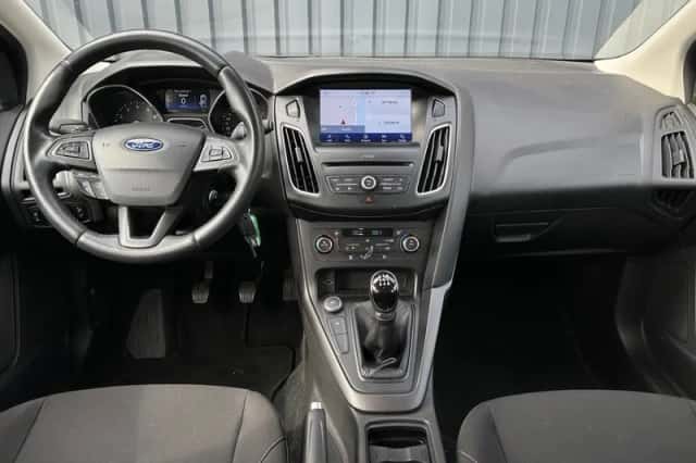 Ford Focus (2018) thumbnail 15