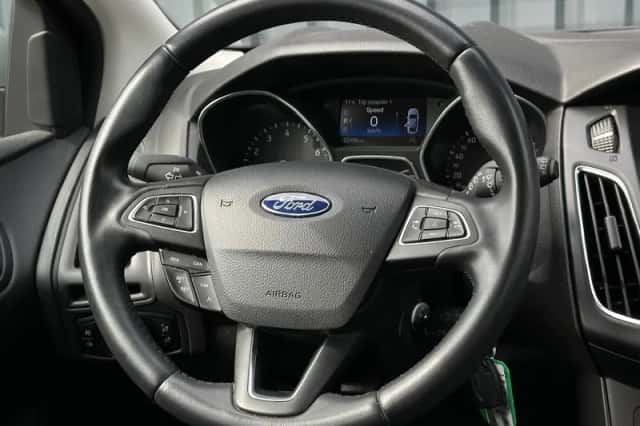 Ford Focus (2018) thumbnail 16