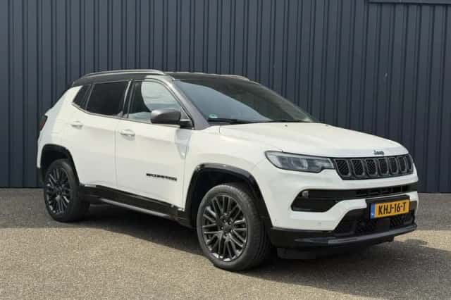 Jeep Compass (2022) thumbnail 2