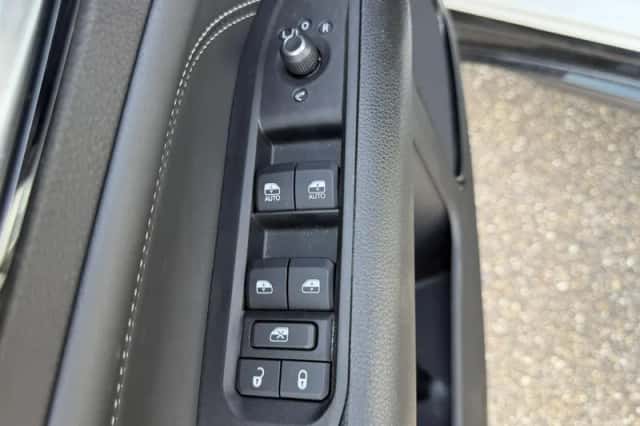 Jeep Compass (2022) thumbnail 13