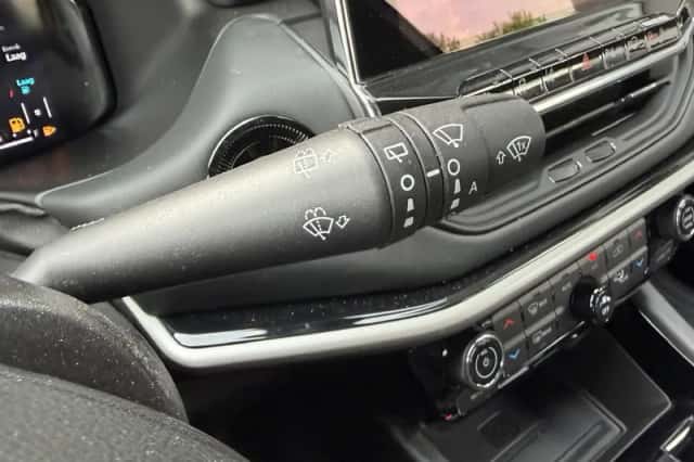 Jeep Compass (2022) thumbnail 16