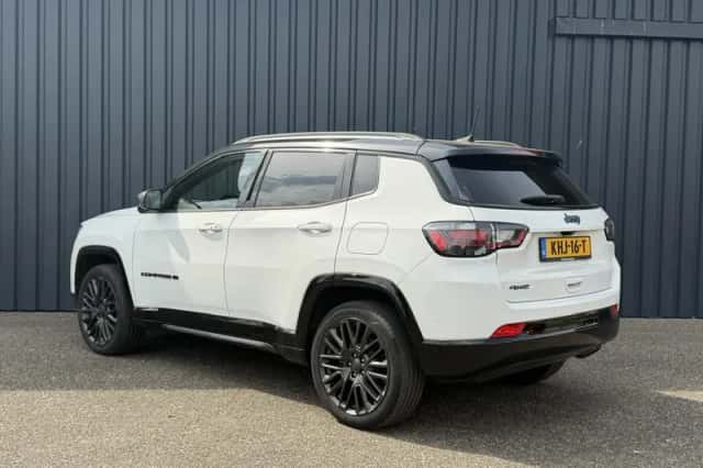 Jeep Compass (2022) thumbnail 4