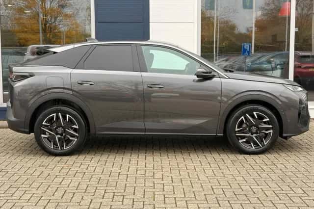 Peugeot 3008 (2025) thumbnail 4