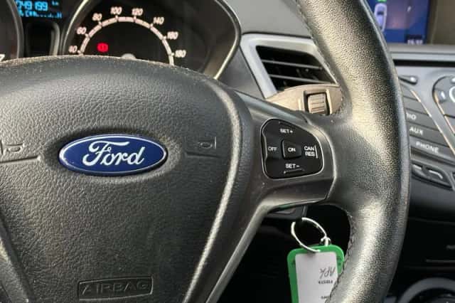 Ford Fiesta (2017) thumbnail 16