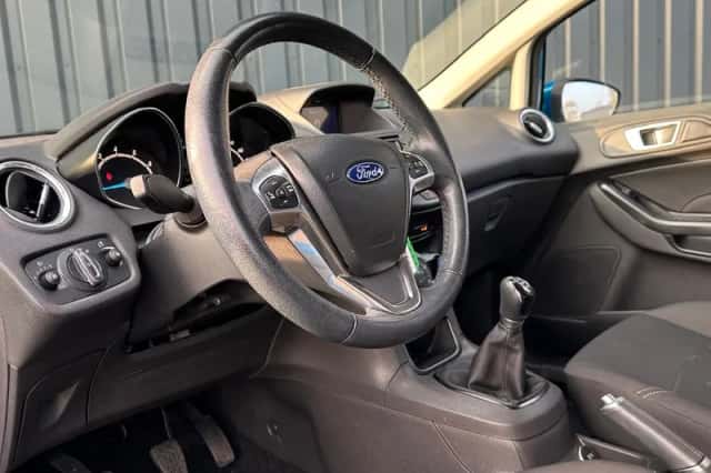 Ford Fiesta (2017) thumbnail 19