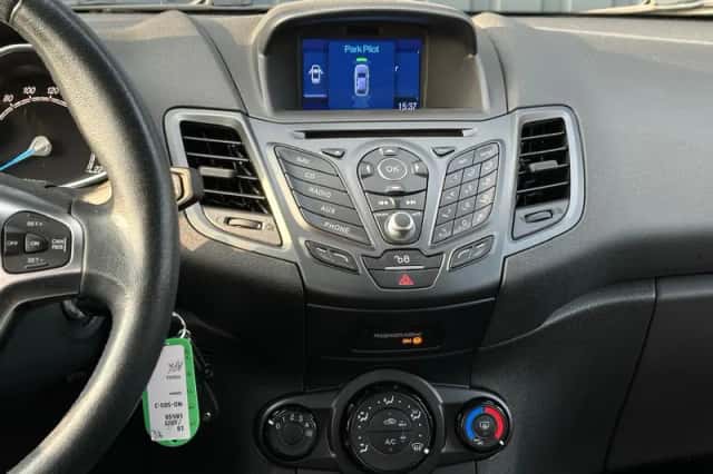 Ford Fiesta (2017) thumbnail 20