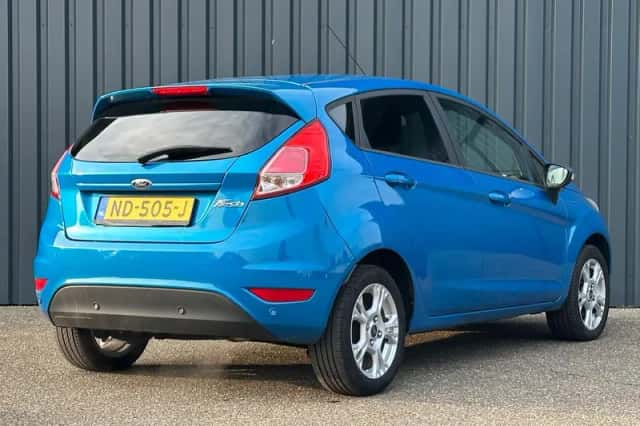 Ford Fiesta (2017) thumbnail 5