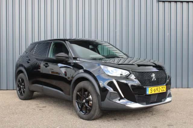 Peugeot e-2008 (2023) thumbnail 4