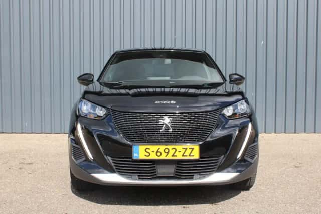 Peugeot e-2008 (2023) thumbnail 6