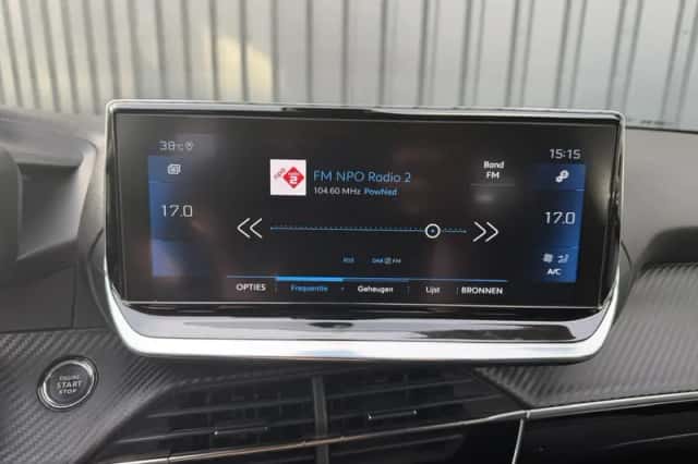 Peugeot 208 (2021) thumbnail 16