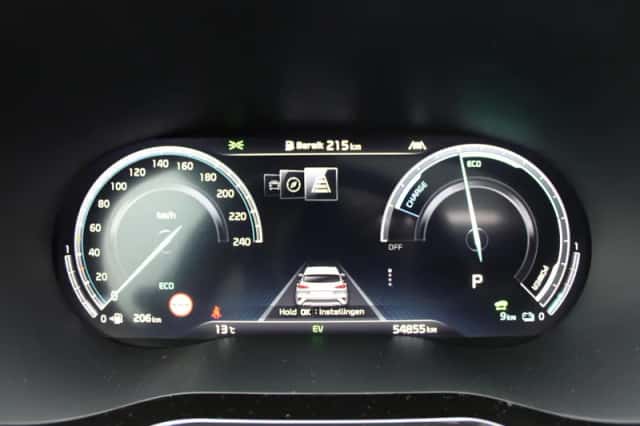 Kia XCeed (2022) thumbnail 25