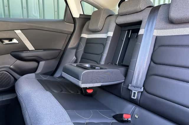 Citroën C4 (2022) thumbnail 16