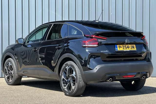 Citroën C4 (2022) thumbnail 3