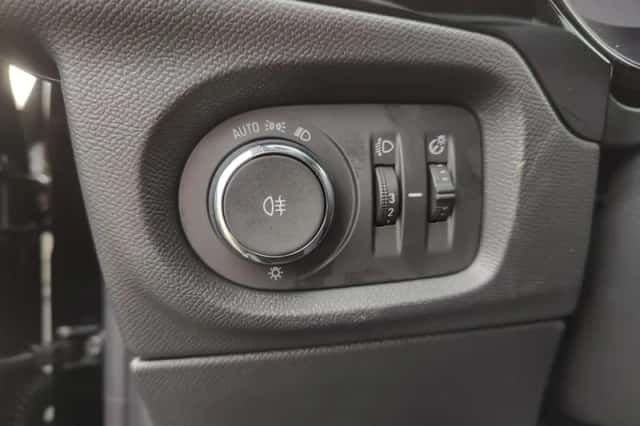 Opel Corsa (2024) thumbnail 25