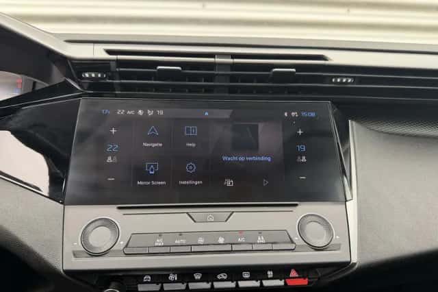Peugeot 308 (2022) thumbnail 12