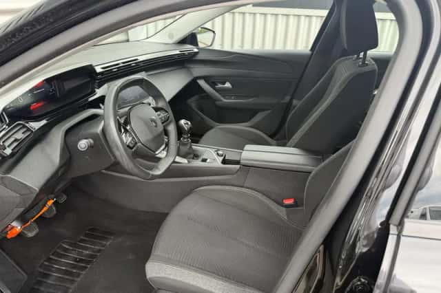Peugeot 308 (2022) thumbnail 6