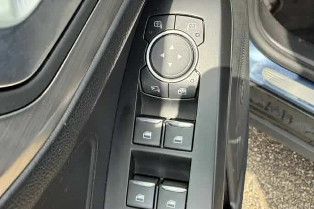 Ford Focus (2019) thumbnail 9
