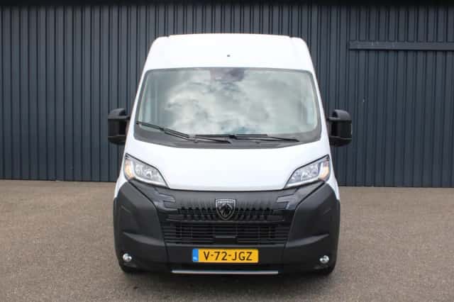 Peugeot Boxer (2024) thumbnail 2