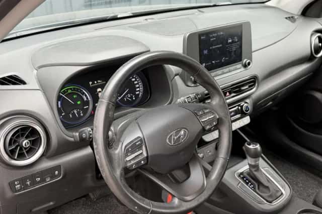 Hyundai Kona (2021) thumbnail 5