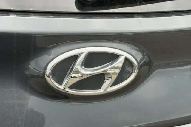 Hyundai Kona (2021) thumbnail 10