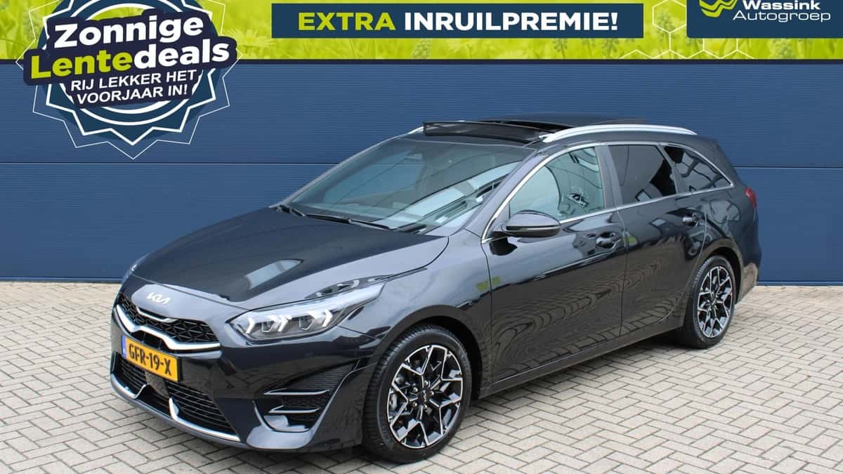 Kia Ceed Sportswagon (2024) — foto 1