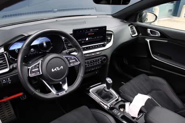 Kia Ceed Sportswagon (2024) thumbnail 11