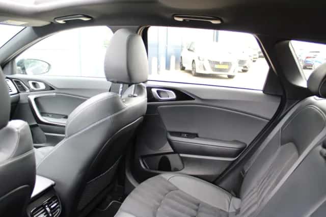 Kia Ceed Sportswagon (2024) thumbnail 14