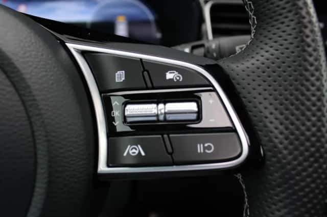 Kia Ceed Sportswagon (2024) thumbnail 17