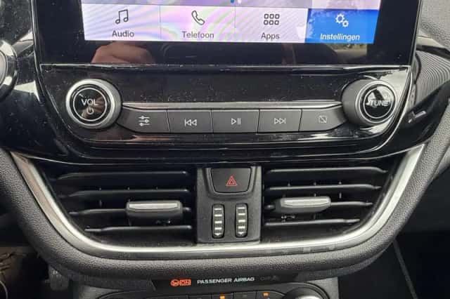 Ford Fiesta (2021) thumbnail 27