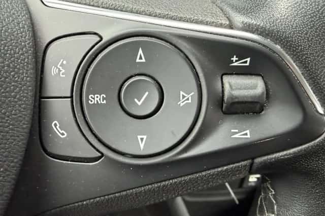 Opel Crossland (2021) thumbnail 16