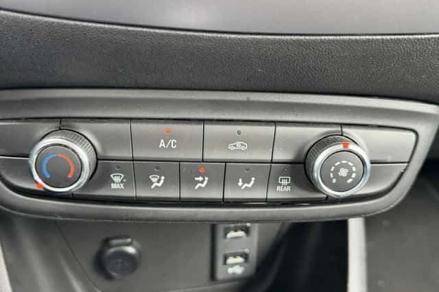 Opel Crossland (2021) thumbnail 23