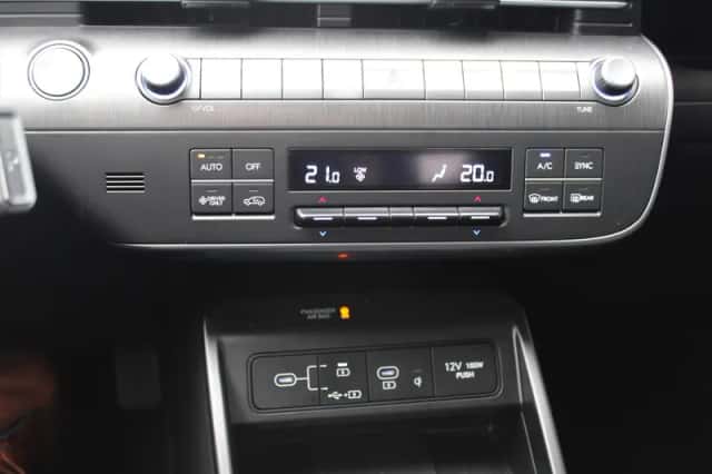 Hyundai Kona (2023) thumbnail 17