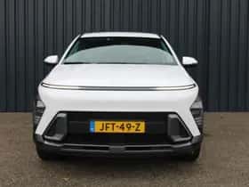 Hyundai Kona (2023) thumbnail 3