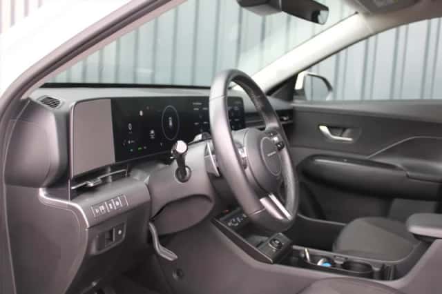 Hyundai Kona (2023) thumbnail 10